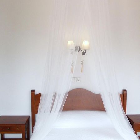 Hostal Rey Santa Eulària des Riu Exterior foto