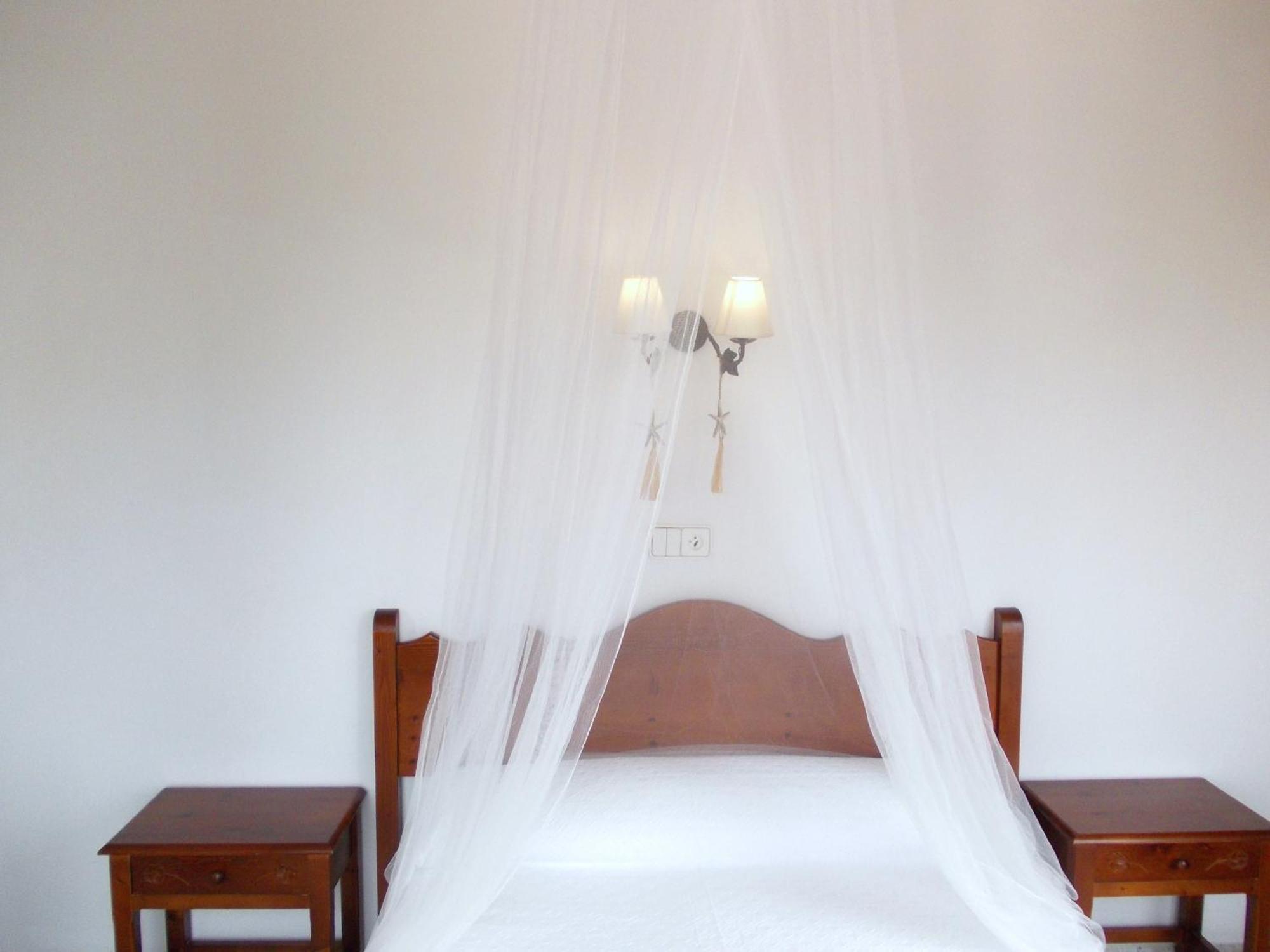 Hostal Rey Santa Eulària des Riu Exterior foto