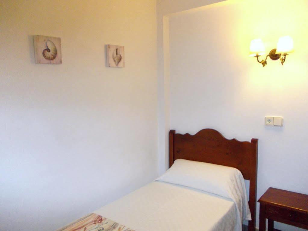 Hostal Rey Santa Eulària des Riu Exterior foto